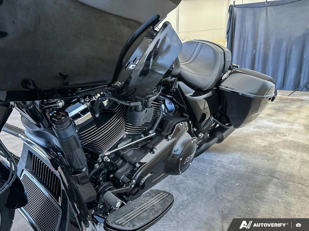 2026 Harley-davidson Road Glide alt