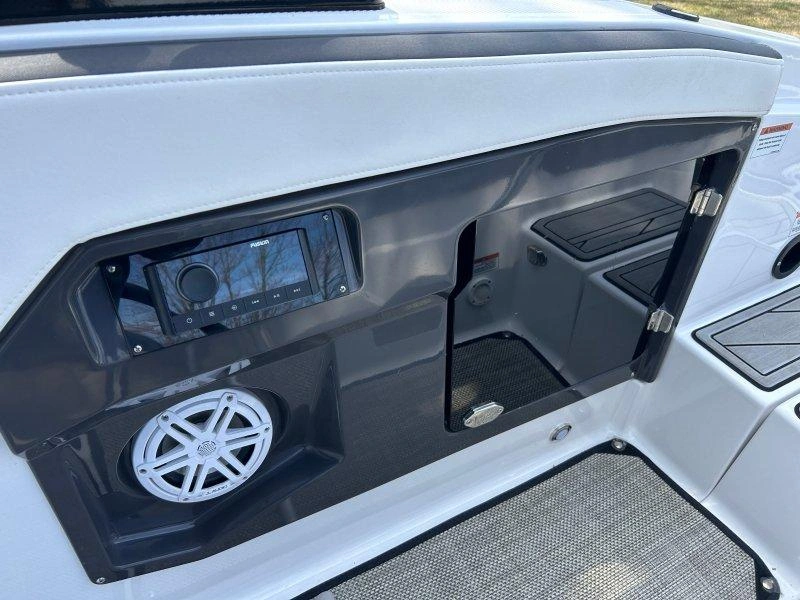 Autre Monterey 258 Ss / Mercruiser 6.2l Dts 2024 alt