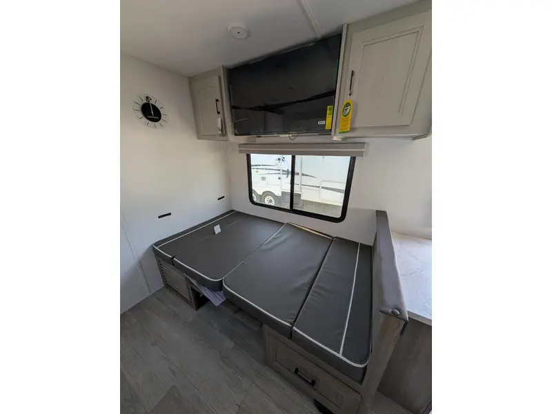 2026 Coachmen Freedom Express 258BHS