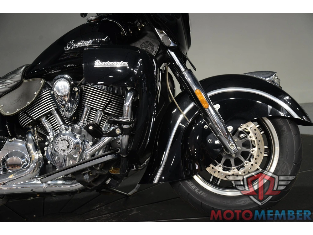 2017 Indian Motorcycle Roadmaster alt