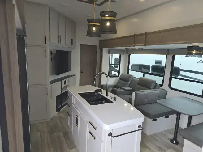 Astoria 3603LFP PLATINUM 2026