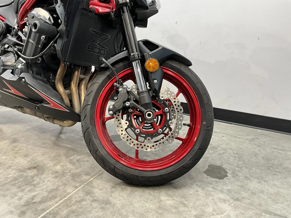 2021 Kawasaki Z900 alt