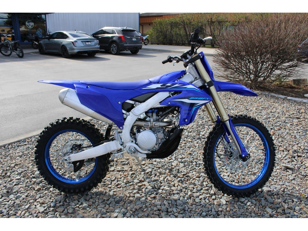 2026 Yamaha Yz250fx alt