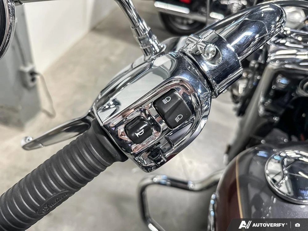 2017 Indian Motorcycle Springfield alt