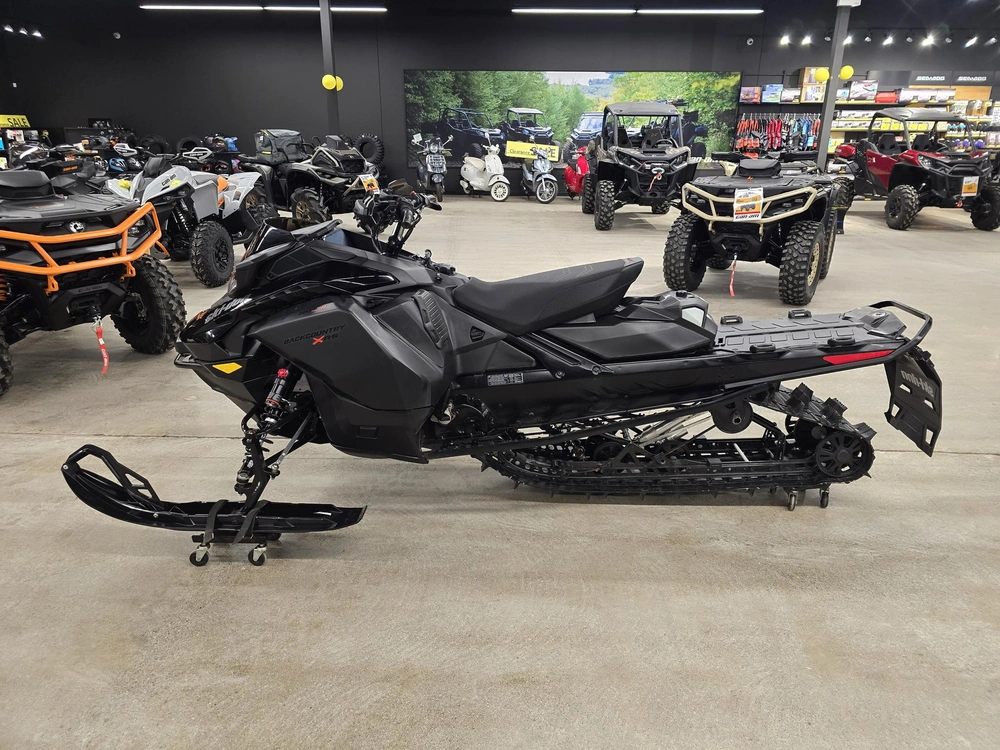 2025 Ski-doo Backcountry Xrs 850 alt