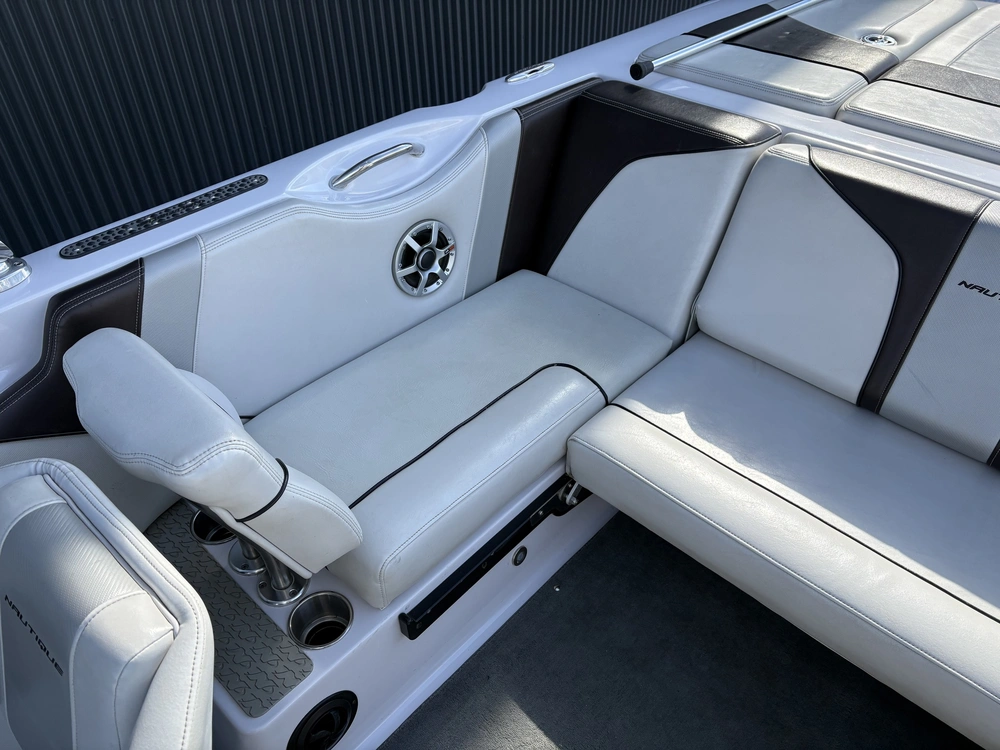 2008 Nautique Team 210 Super Air alt