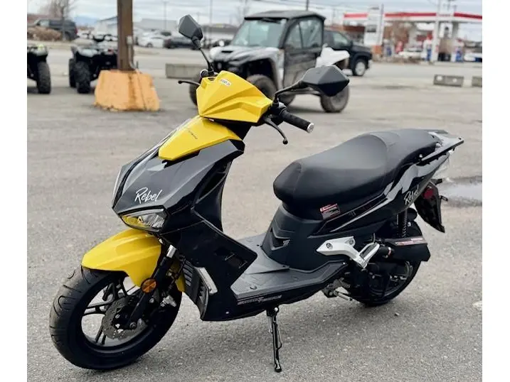 2023 Scootterre Rebel 50 thumbnail 3
