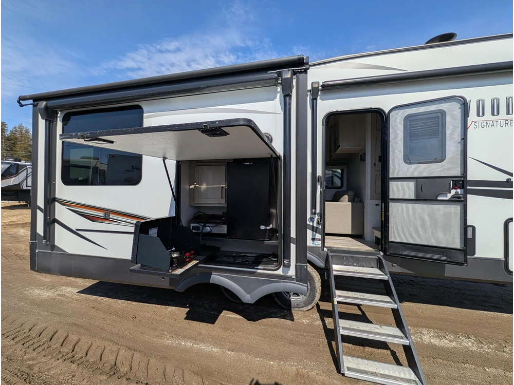 Forest River Rockwood Signature 8291r 2021 alt