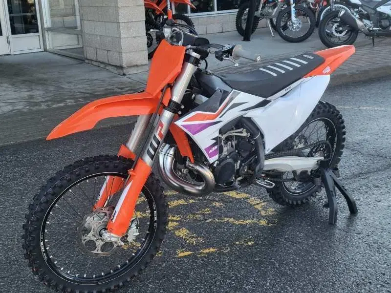 2023 KTM 250 SX thumbnail 2