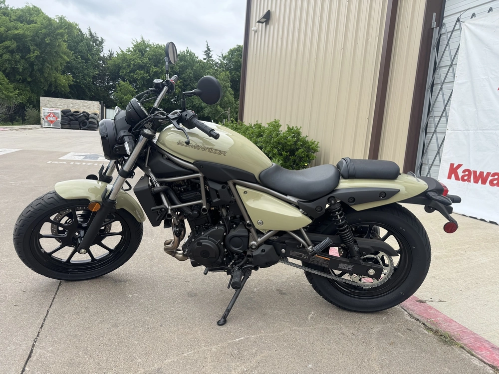 2025 Kawasaki Eliminator® Base Base alt