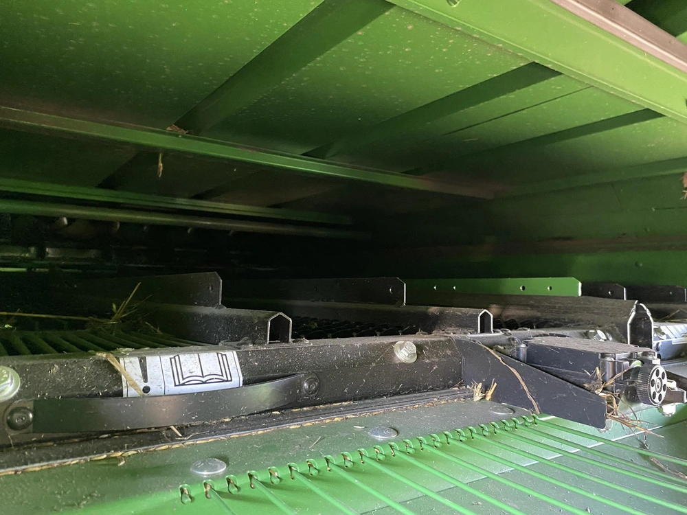2024 John Deere T670 alt