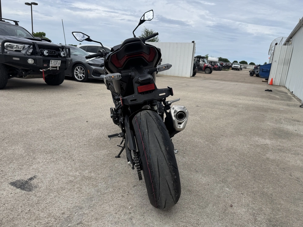 2025 Kawasaki Z900 Abs Abs alt