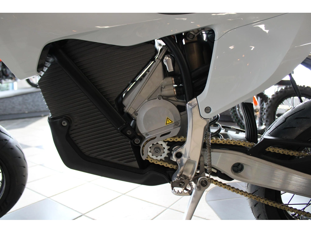 2026 Stark Future Varg Ex 80 Hp alt