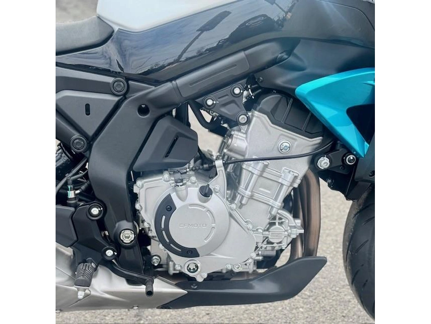 Cfmoto 675nk 2026 alt