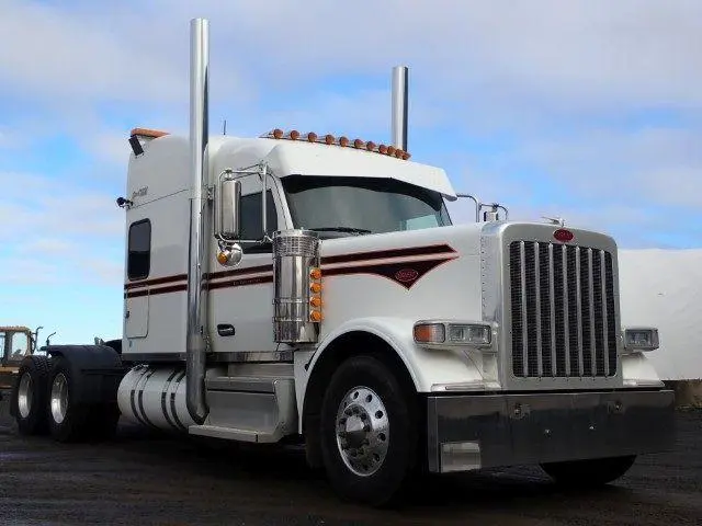 Peterbilt 589 2026