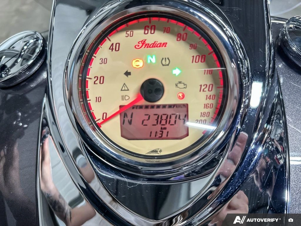 2017 Indian Motorcycle Springfield alt