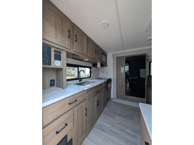 2026 Coachmen Freedom Express 258BHS