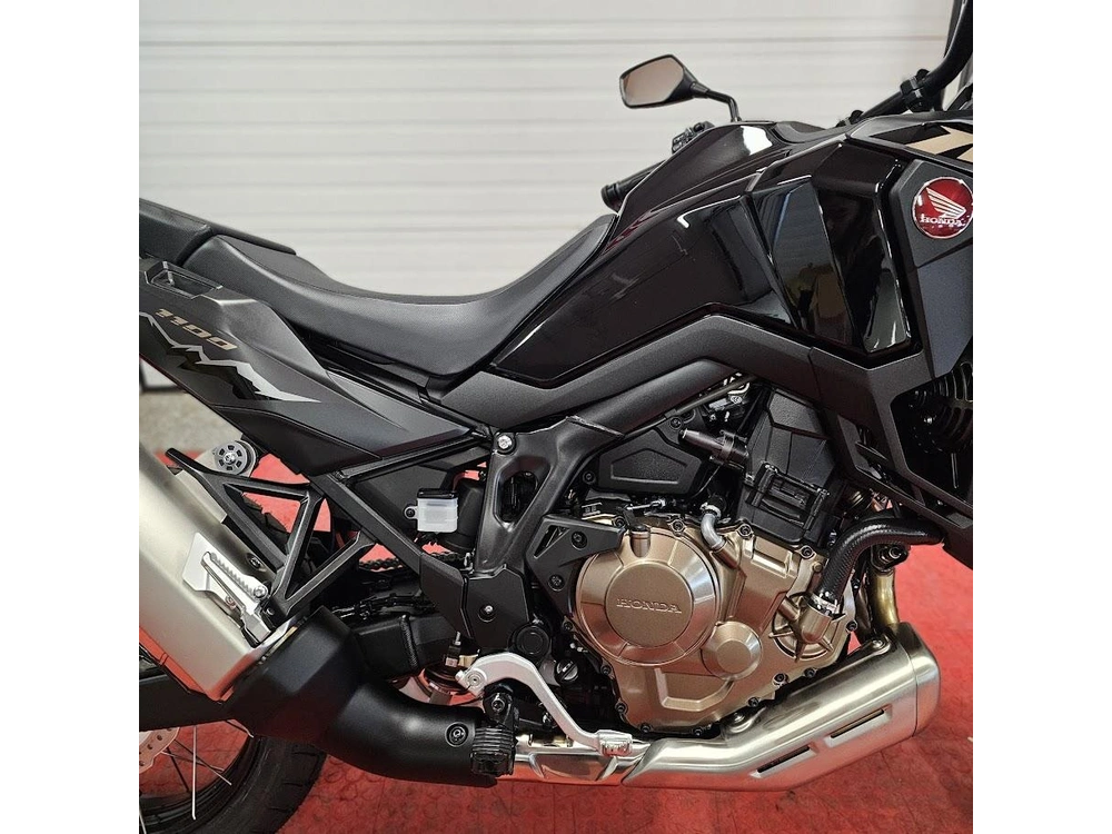 2026 Honda Africa Twin alt