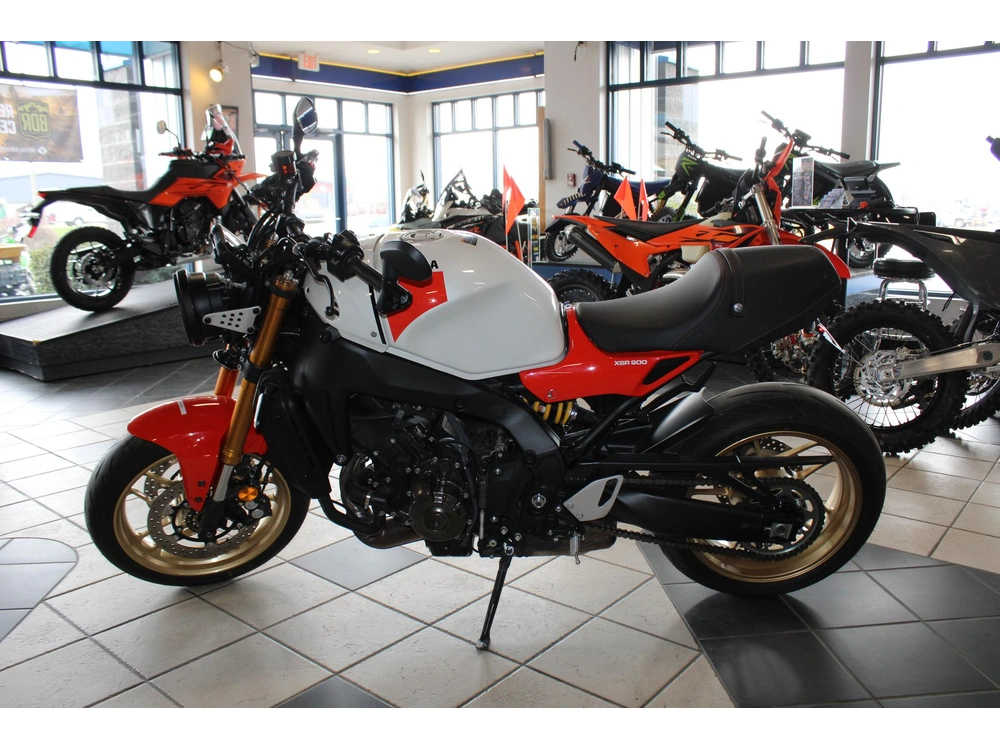 2024 Yamaha Xsr 900 alt