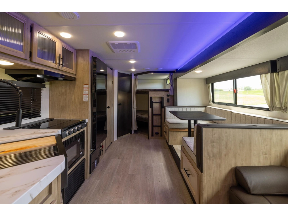 Cherokee 26dbh Grey Wolf 2026 alt