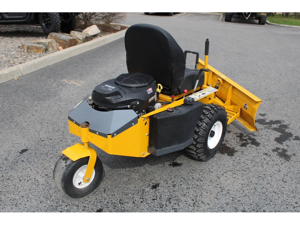 2025 Walker Model R alt