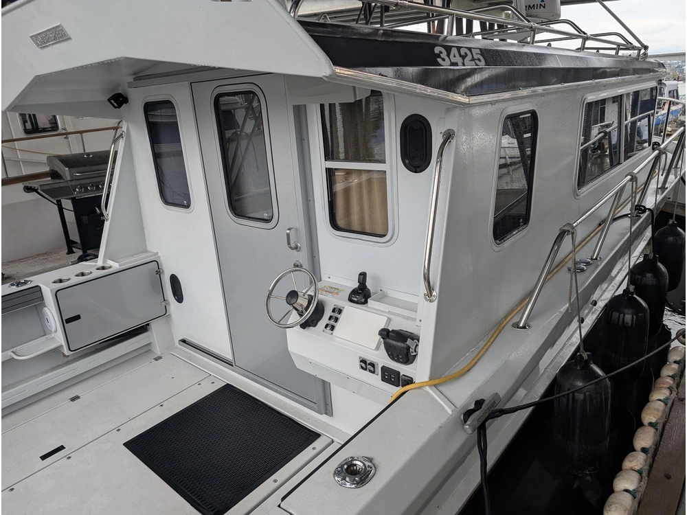 2019 Kingfisher 3425 Gfx Gfx alt