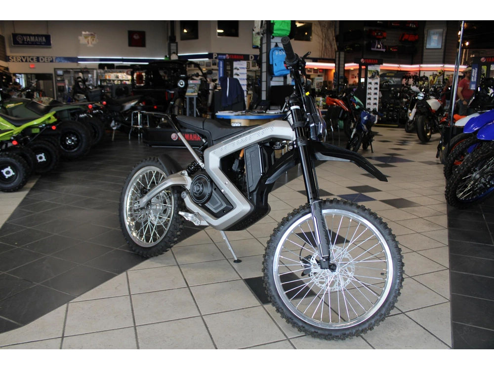 2025 Rawrr Mantis 72v E alt