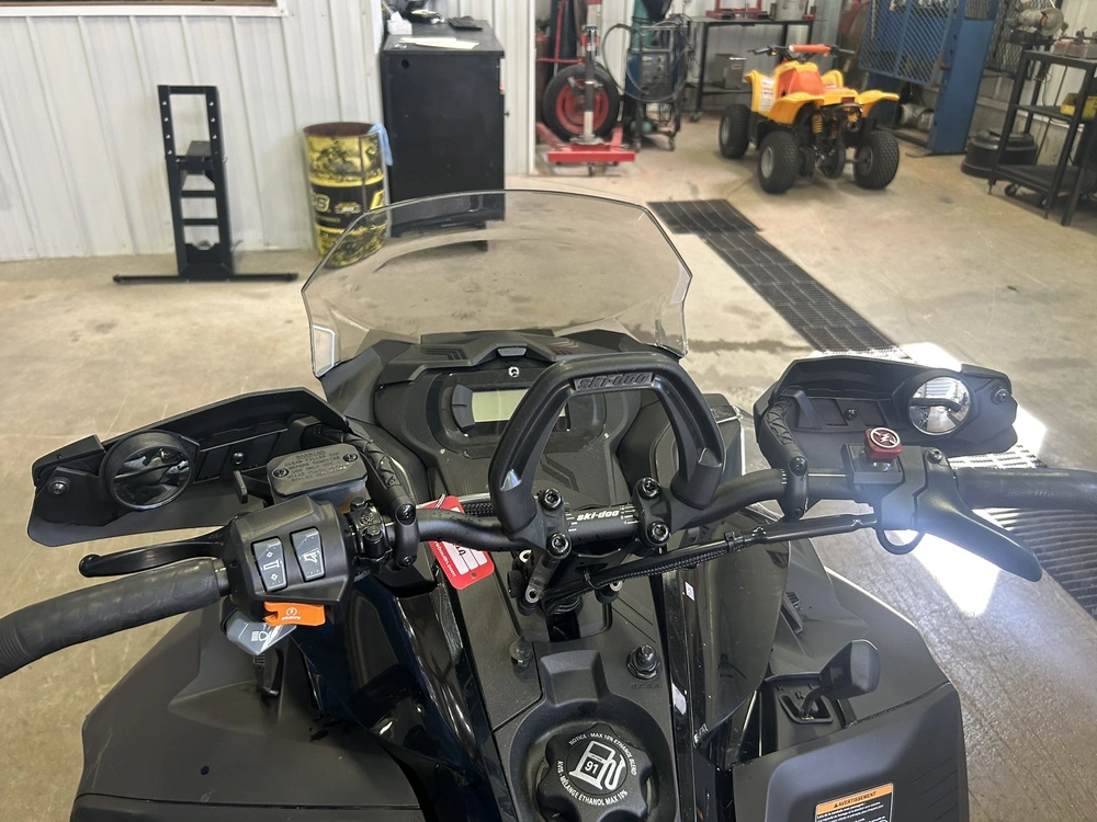 Ski-doo Expedition Xtreme 850 E-tec 2024 alt