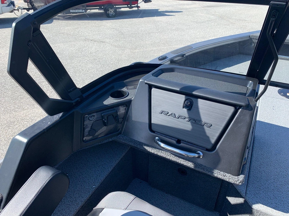 2026 Crestliner 2050 Fish Hawkt Wt alt