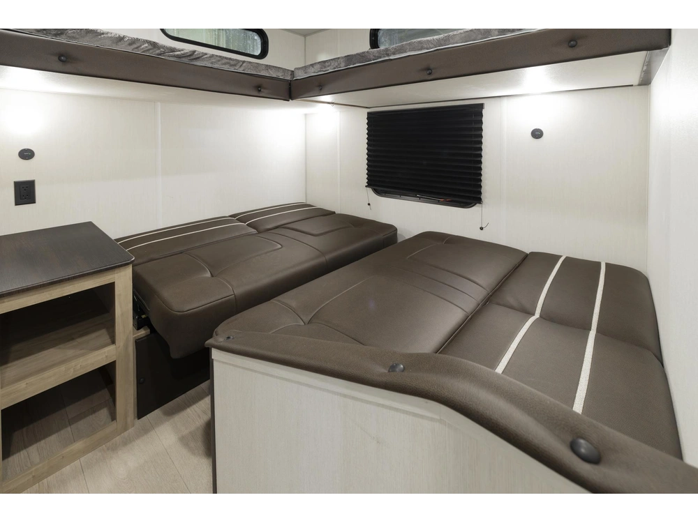 Cherokee 29nm Grey Wolf 2026 alt