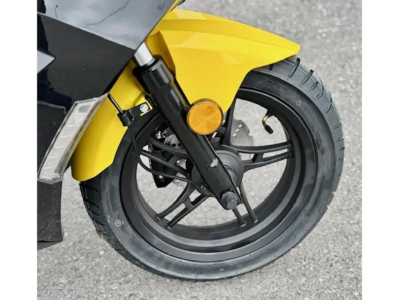 2023 Scootterre Rebel 50 thumbnail 10