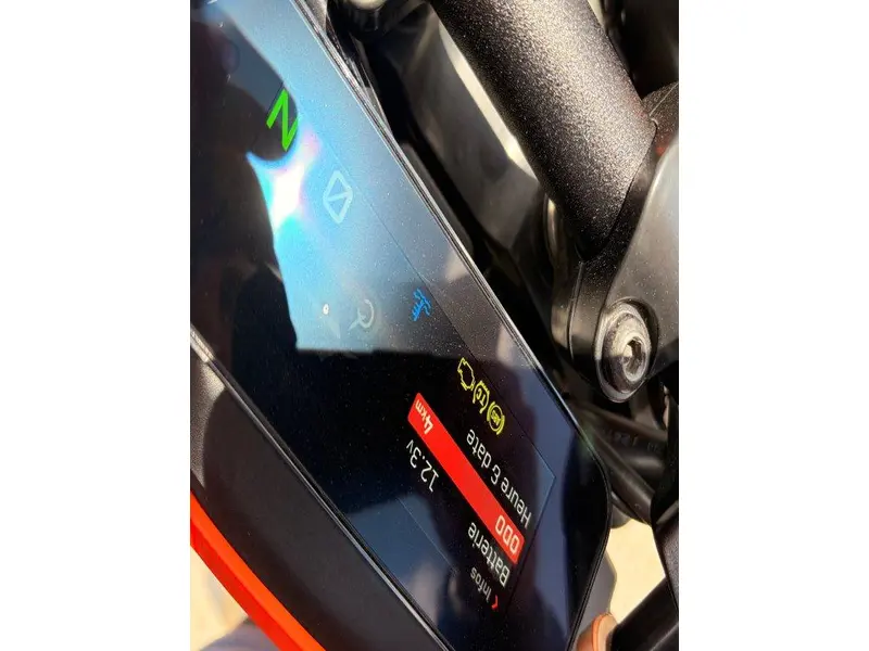 2025 KTM 390 SMC R thumbnail 9