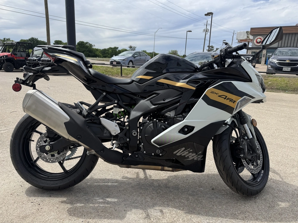 2026 Kawasaki Ninja® Zx™-4rr Abs Abs alt