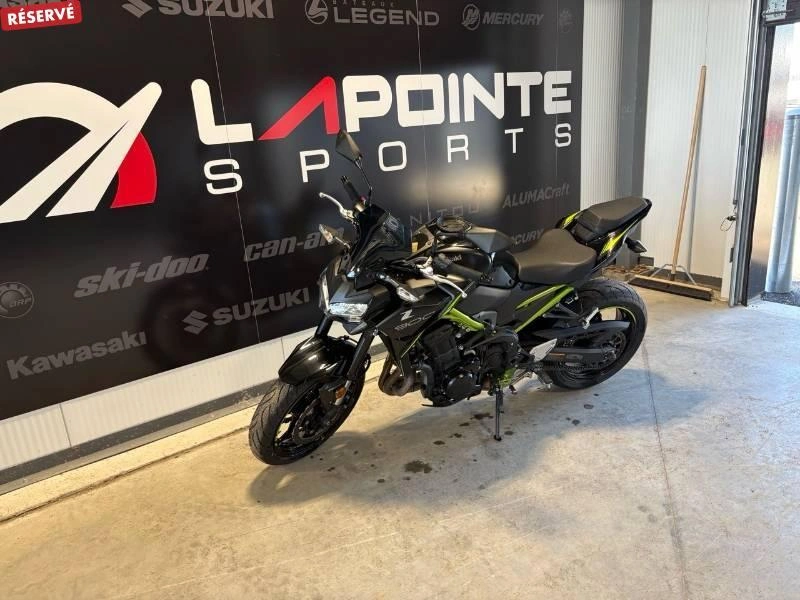 Kawasaki Z900 2022 alt