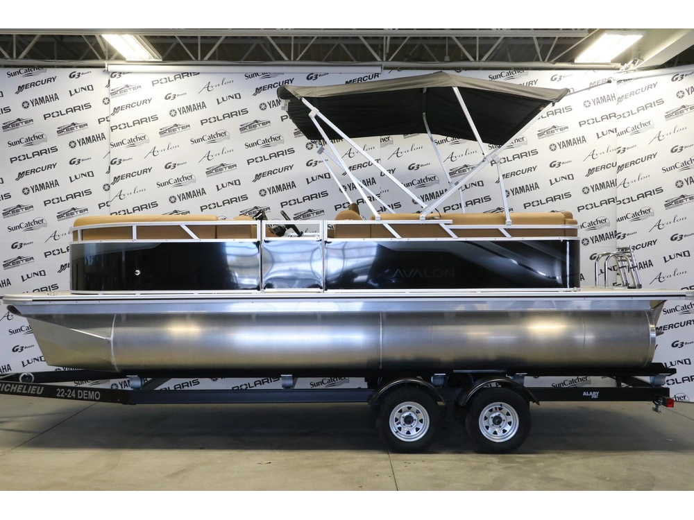 2026 Avalon Vls 2180 Quad Lounger + Yamaha 70 Hp alt