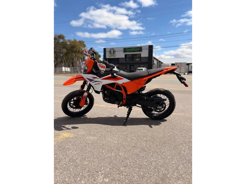 Ktm 390 Smc R 2025 alt