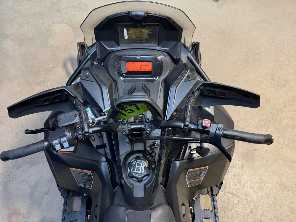 Ski-doo Expedition Xtreme 850 2023 alt