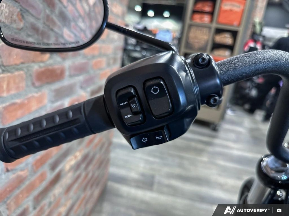 2026 Harley-davidson Street Bob alt