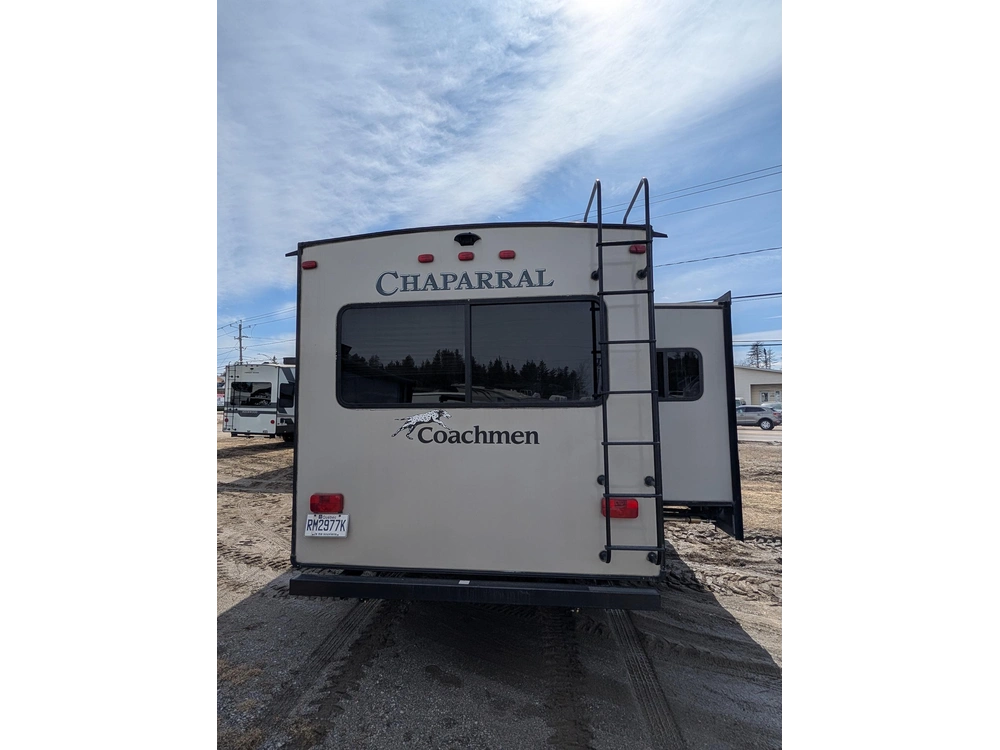 Coachmen Chaparral 30rls 2019 alt