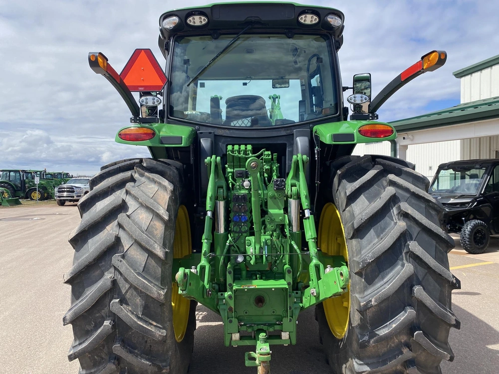 2023 John Deere 6r 175 alt