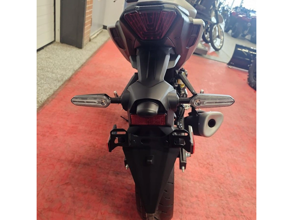 2026 Yamaha Mt-03 alt