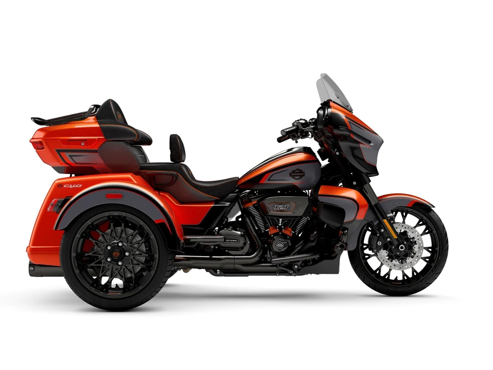 2026 Harley-davidson Road Glide Cvo alt