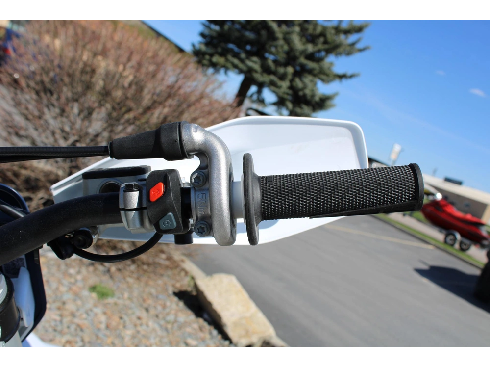 2026 Husqvarna Te 300 alt