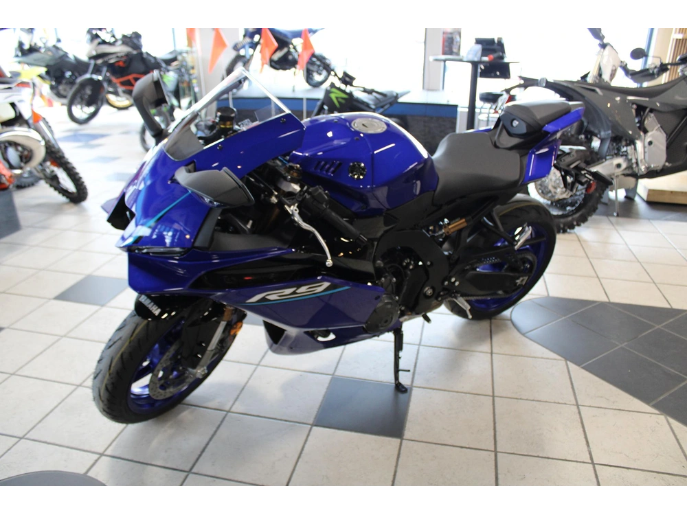 2026 Yamaha Yzf-r9 alt