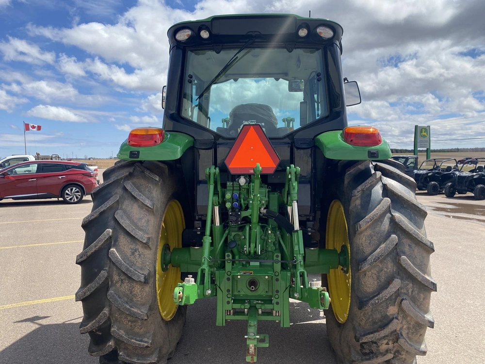 John Deere 6110m 2023 alt