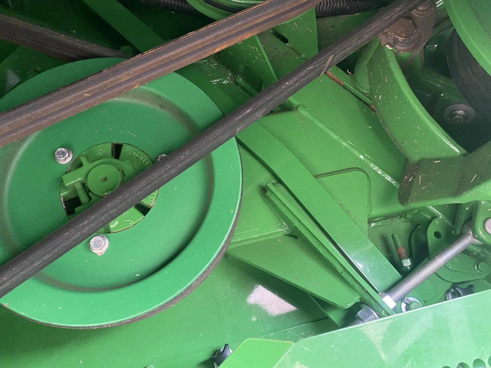 2023 John Deere T670 alt