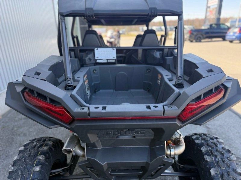 Polaris Rzr Xp 4 1000 Ultimate 2026 alt