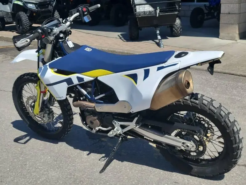 2022 Husqvarna 701 Enduro thumbnail 5