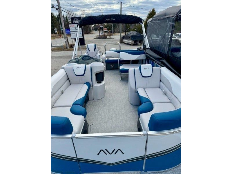 2026 Avalon Lsz Entertainer Caribbean 23 X 8.5 alt