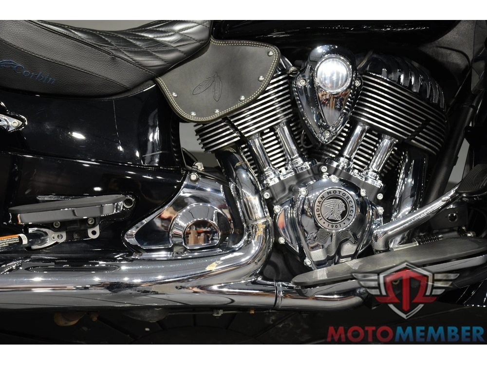 2017 Indian Motorcycle Roadmaster alt
